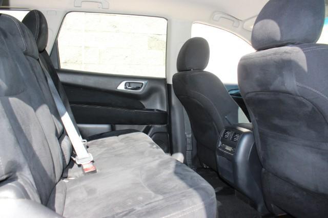 used 2015 Nissan Pathfinder car, priced at $7,995