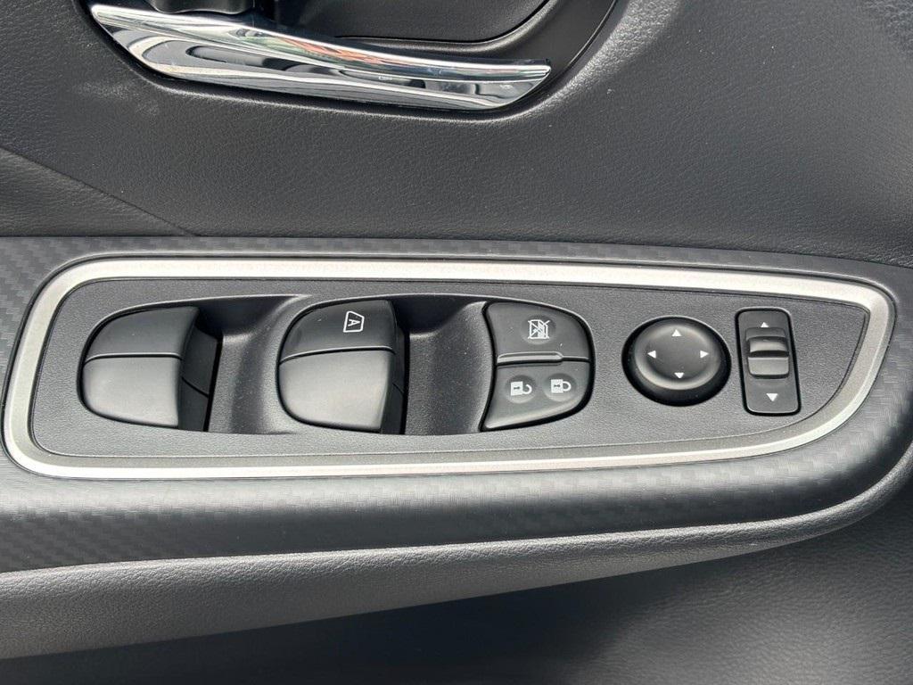 new 2025 Nissan Versa car, priced at $21,350