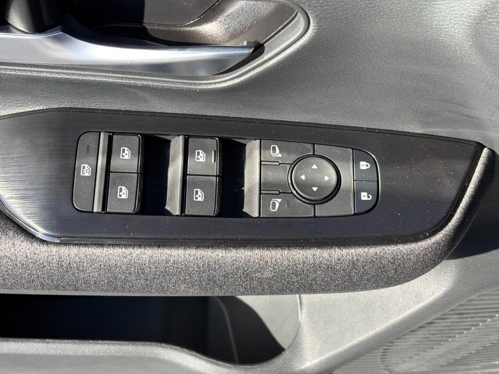 new 2026 Nissan Kicks car, priced at $26,025