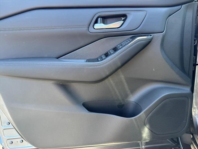new 2025 Nissan Rogue car, priced at $31,985