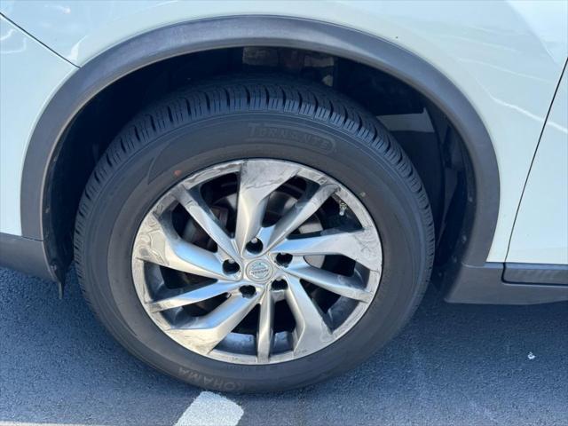 used 2014 Nissan Rogue car, priced at $7,995