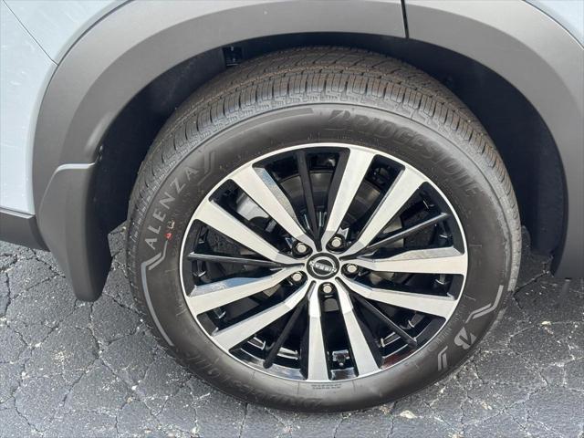 new 2025 Nissan Pathfinder car, priced at $48,182