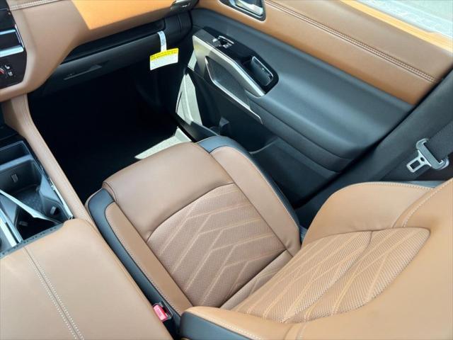 new 2025 Nissan Pathfinder car, priced at $48,182