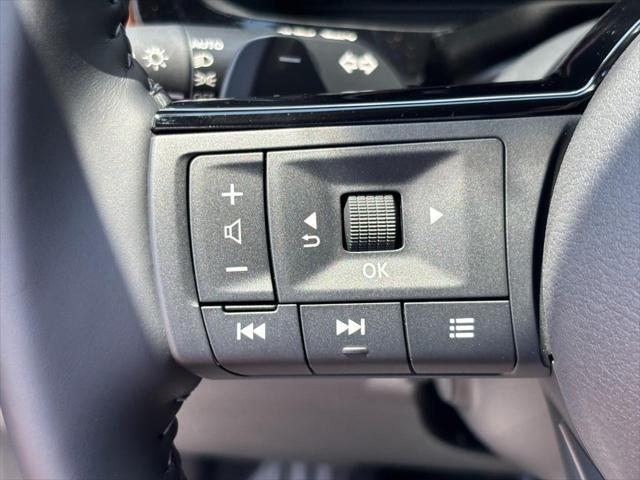 new 2025 Nissan Pathfinder car, priced at $48,182