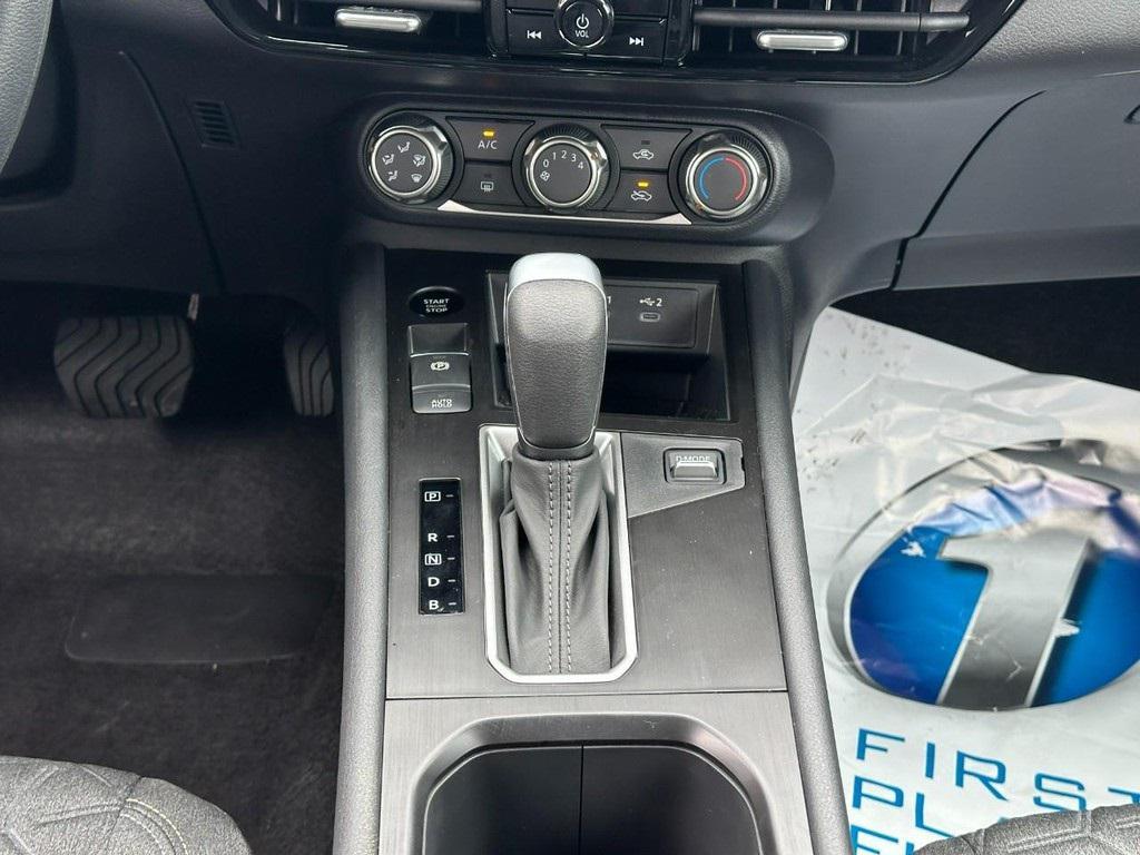 new 2025 Nissan Kicks car, priced at $24,045