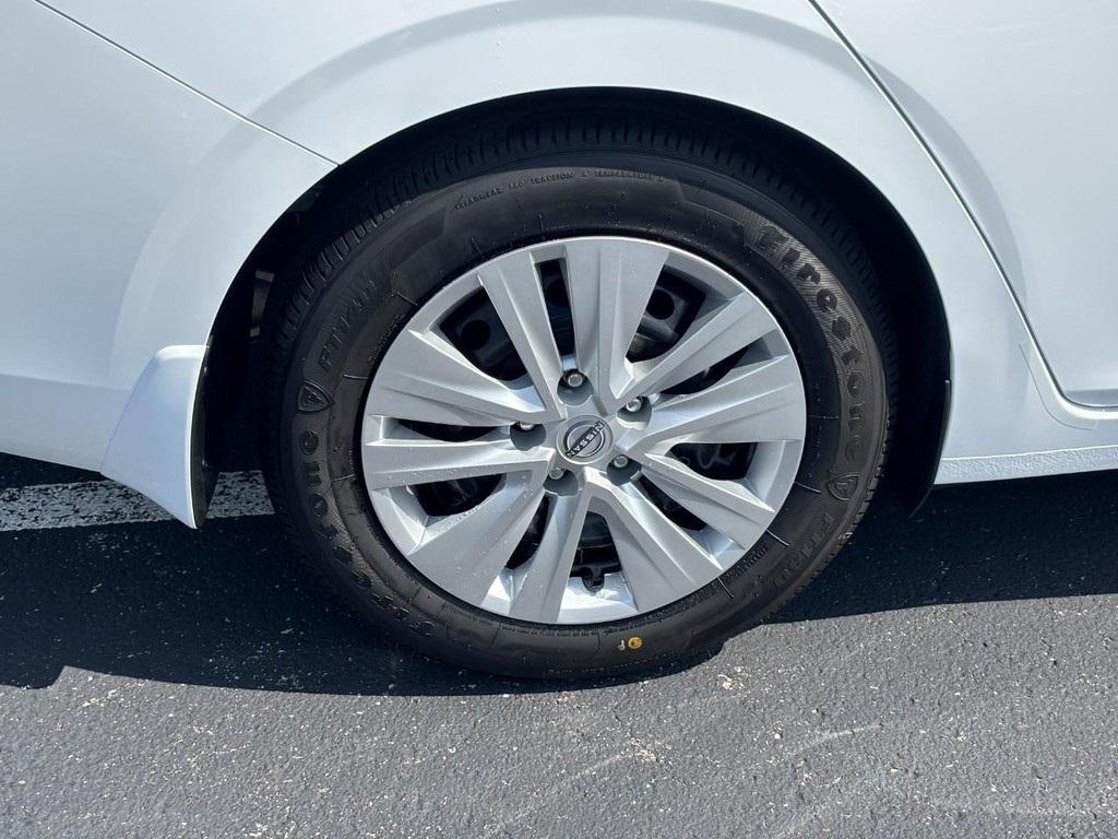 new 2025 Nissan Sentra car, priced at $21,075