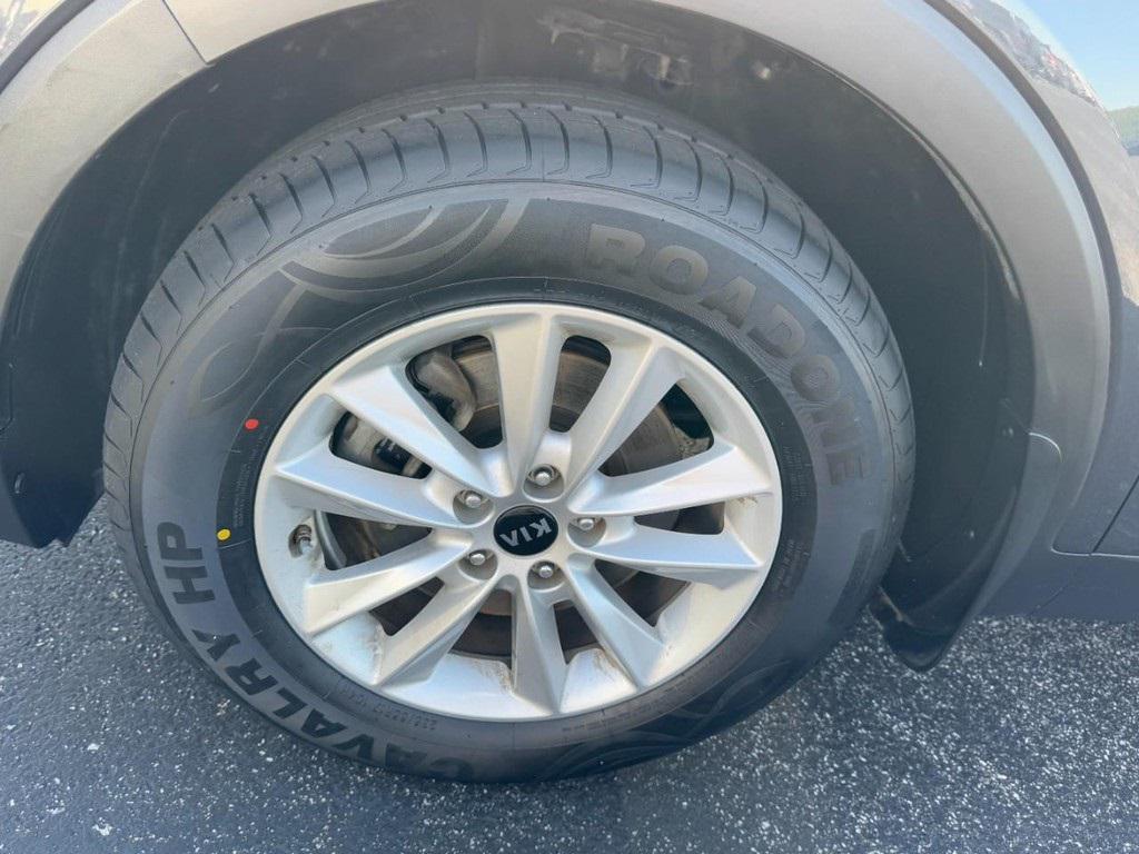 used 2019 Kia Sorento car, priced at $14,998