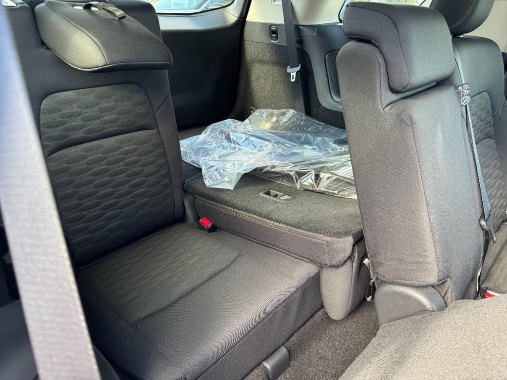 new 2025 Nissan Pathfinder car, priced at $36,010