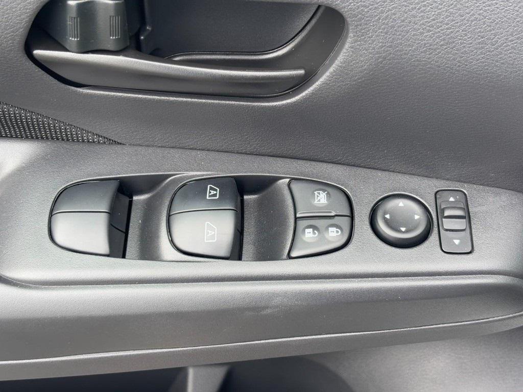 new 2025 Nissan Kicks car, priced at $21,865