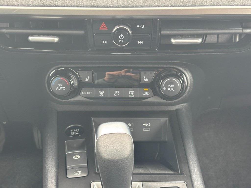 new 2026 Nissan Kicks car, priced at $26,075