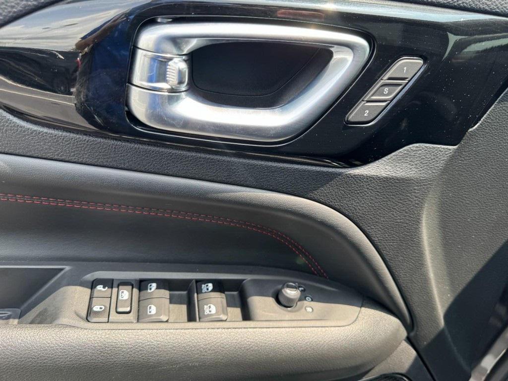 used 2023 Jeep Compass car, priced at $26,444