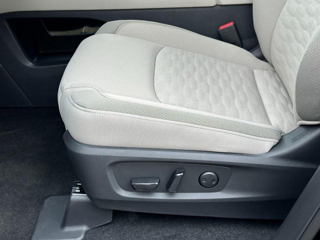 new 2025 Nissan Pathfinder car, priced at $40,615