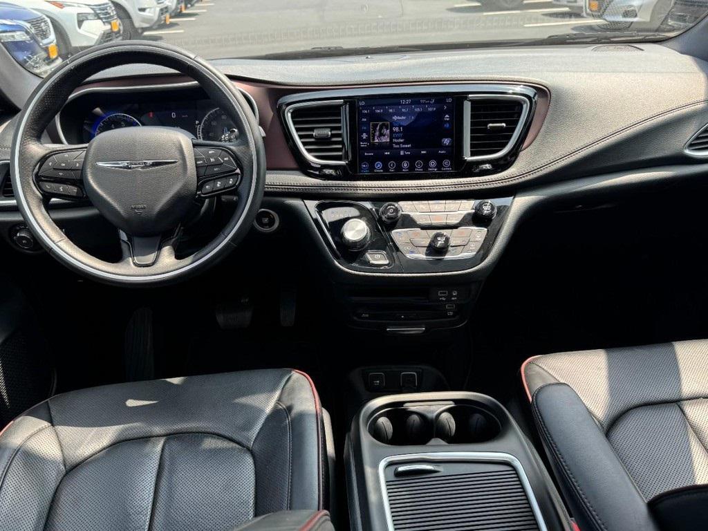 used 2020 Chrysler Pacifica car, priced at $19,998