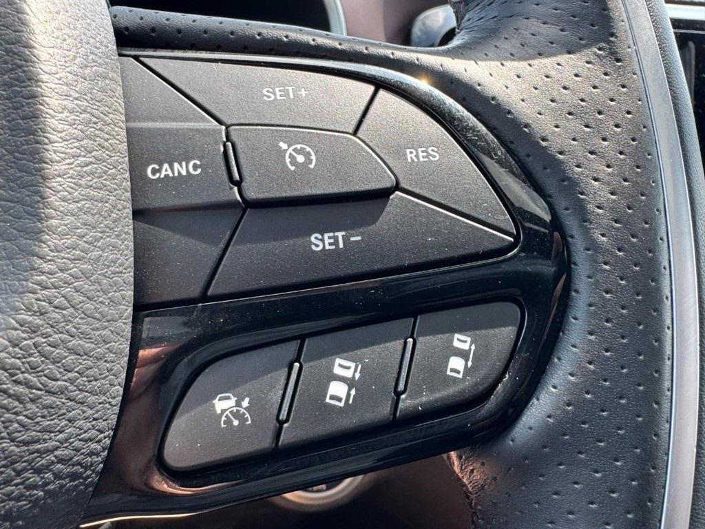 used 2020 Chrysler Pacifica car, priced at $19,998