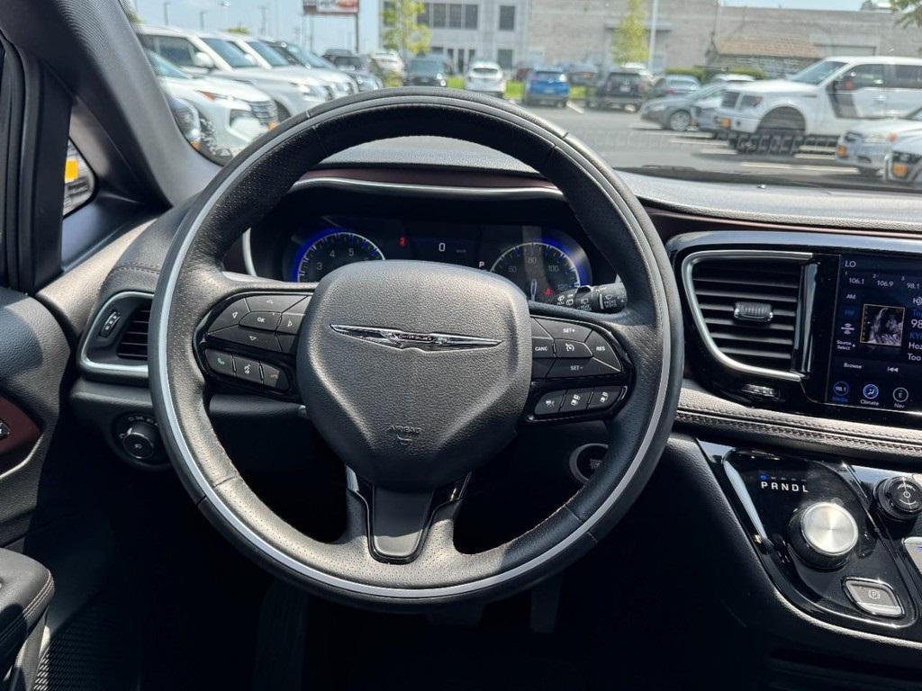 used 2020 Chrysler Pacifica car, priced at $19,998