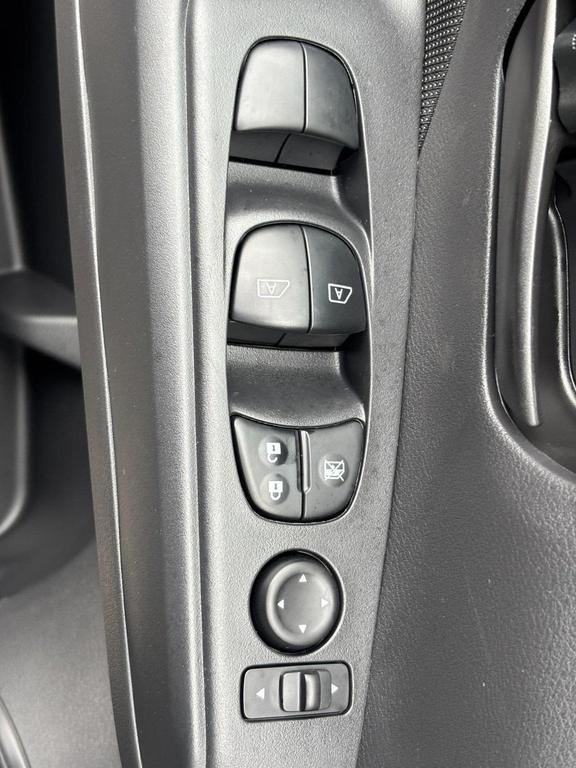 new 2025 Nissan Kicks car, priced at $21,865