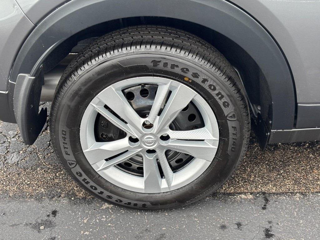 new 2025 Nissan Kicks car, priced at $21,865