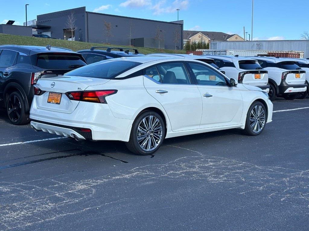 new 2025 Nissan Altima car, priced at $31,285