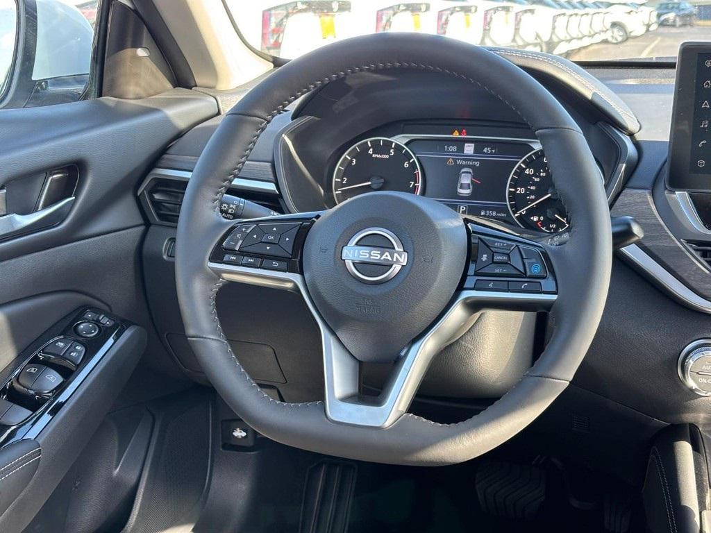 new 2025 Nissan Altima car, priced at $31,285