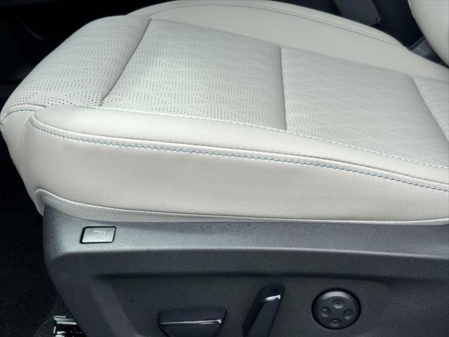 new 2025 Nissan Murano car, priced at $48,618
