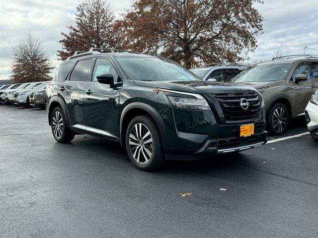 new 2024 Nissan Pathfinder car, priced at $47,730