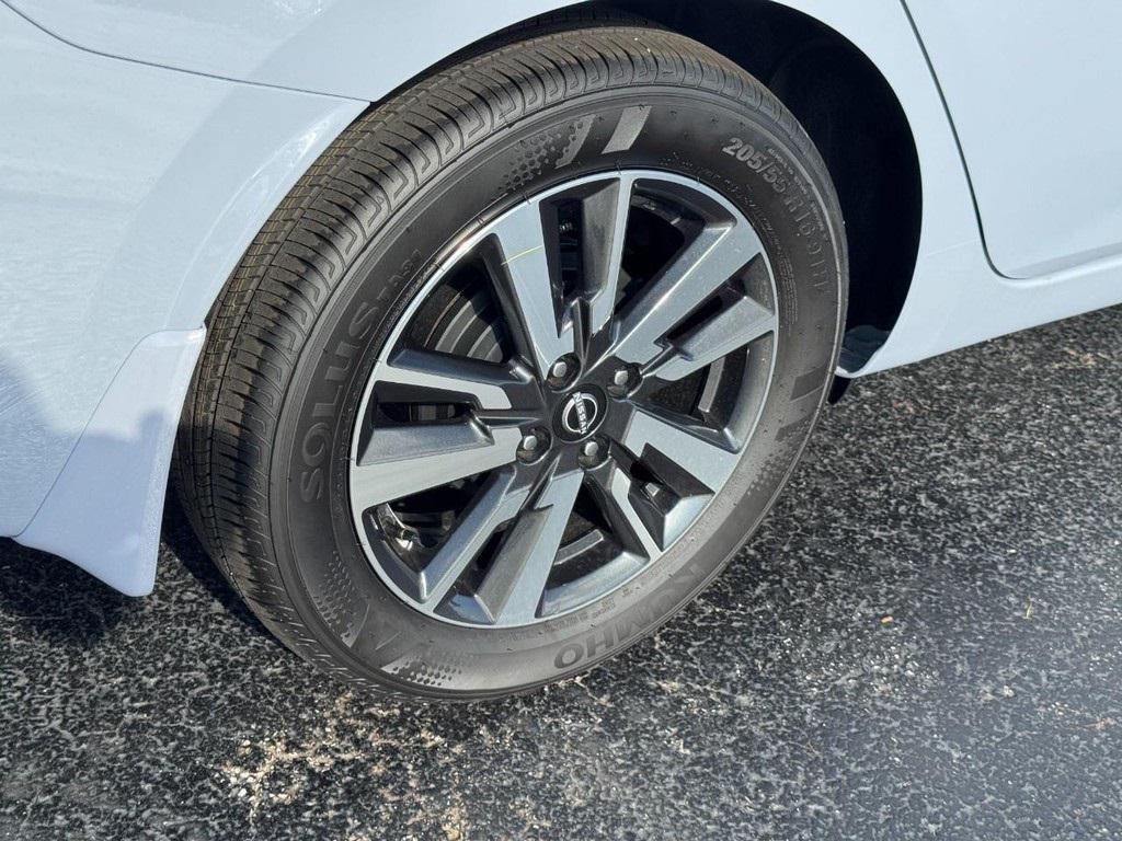 new 2025 Nissan Versa car, priced at $21,045