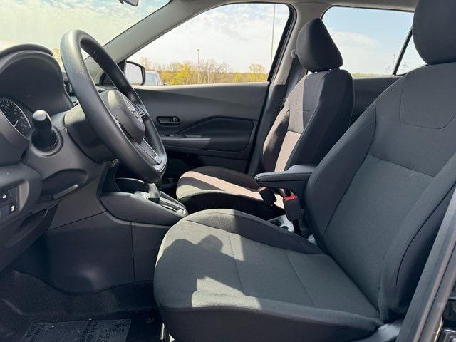 new 2025 Nissan Kicks car, priced at $22,260