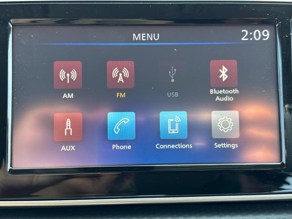 new 2025 Nissan Kicks car, priced at $21,760