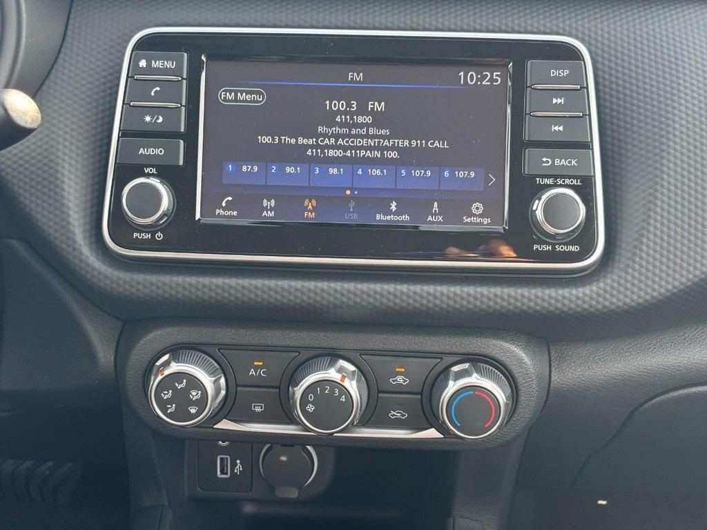 new 2025 Nissan Kicks car, priced at $21,865