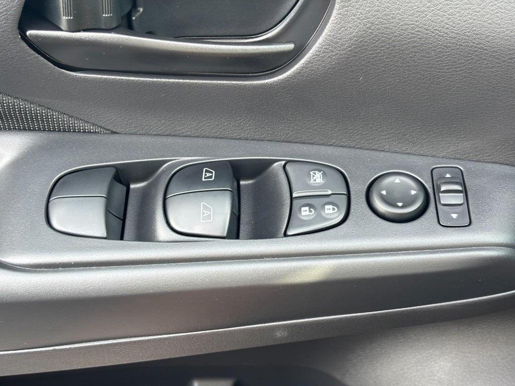 new 2025 Nissan Kicks car, priced at $21,865