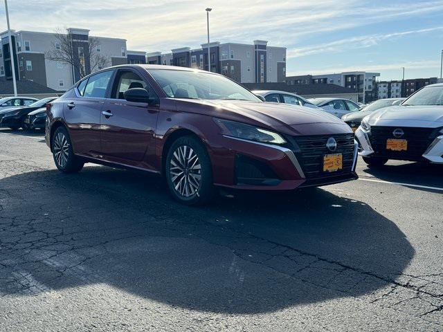 new 2025 Nissan Altima car, priced at $27,300