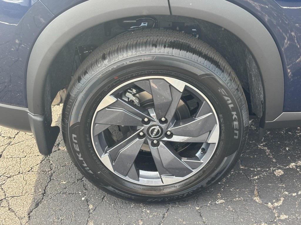 new 2026 Nissan Rogue car, priced at $30,650