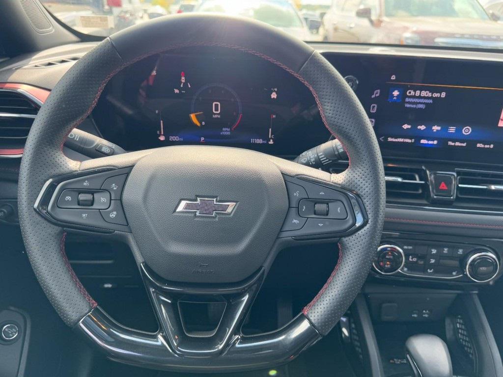 used 2025 Chevrolet TrailBlazer car, priced at $27,988