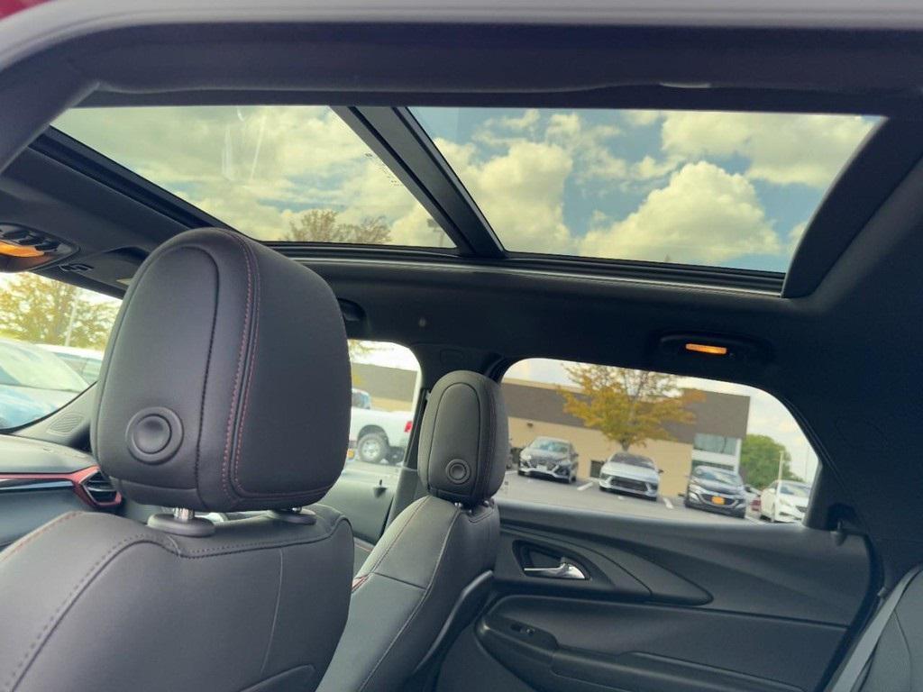 used 2025 Chevrolet TrailBlazer car, priced at $27,988