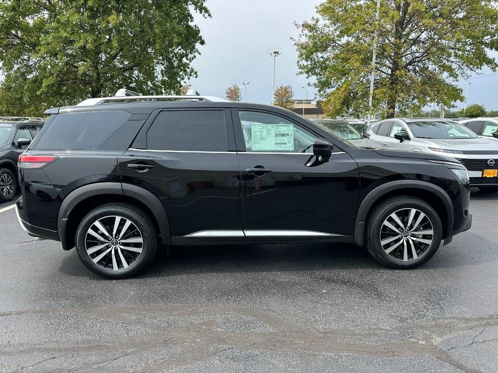 new 2025 Nissan Pathfinder car, priced at $50,441