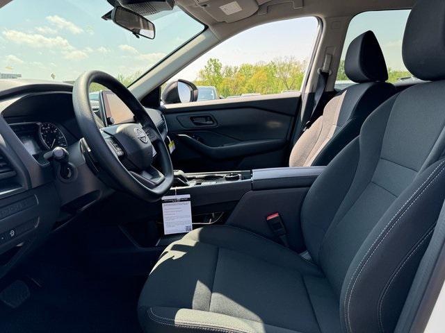 new 2025 Nissan Rogue car, priced at $31,250