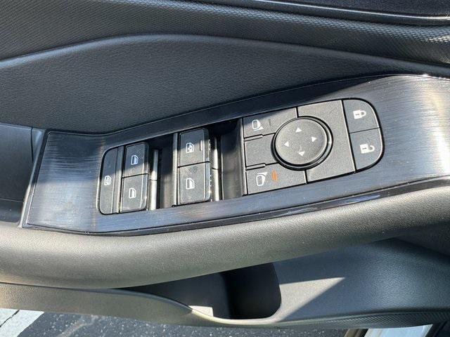 new 2025 Nissan Rogue car, priced at $31,250