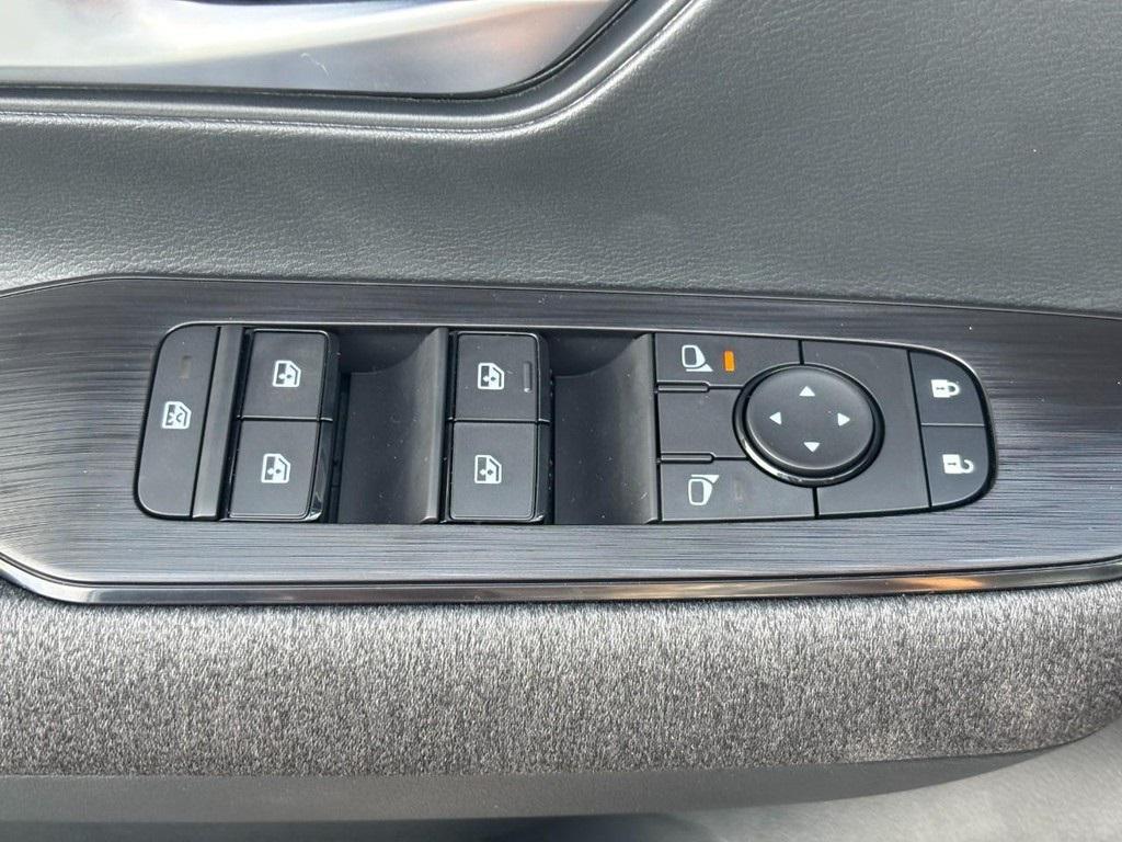 new 2026 Nissan Kicks car, priced at $25,575