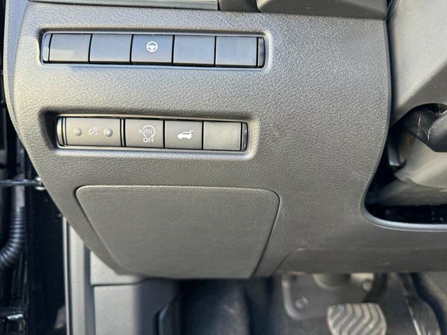 new 2025 Nissan Rogue car, priced at $32,195