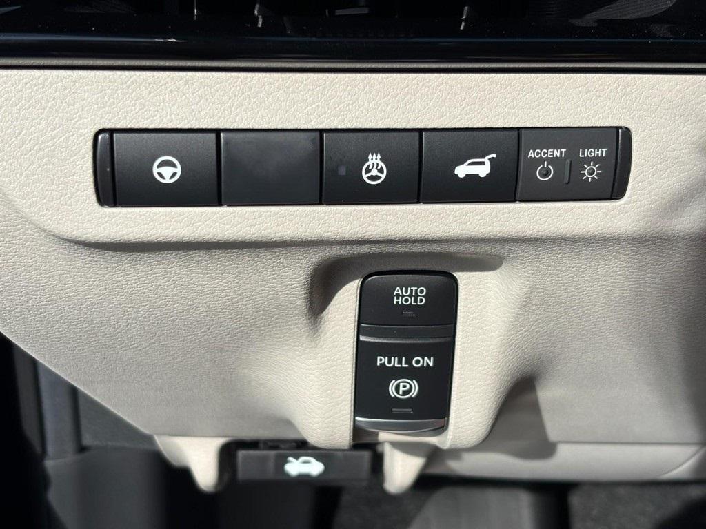 new 2025 Nissan Murano car, priced at $42,750