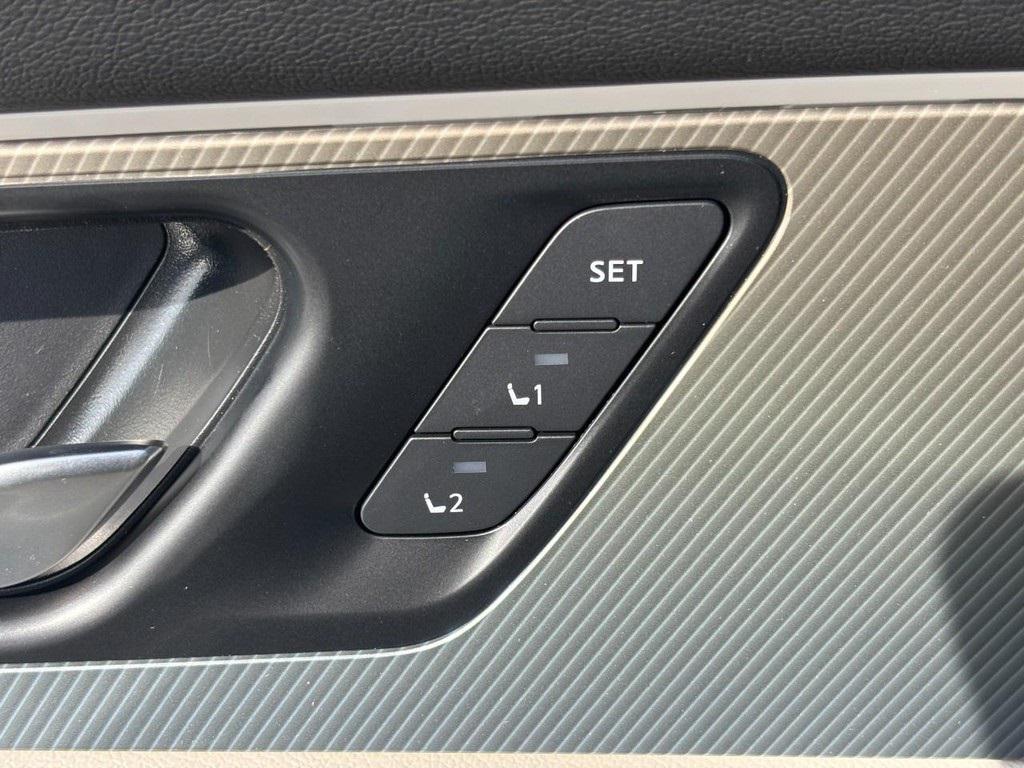 new 2025 Nissan Murano car, priced at $42,750