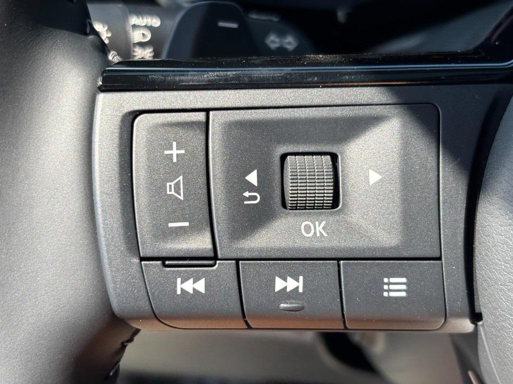 new 2025 Nissan Pathfinder car, priced at $50,091