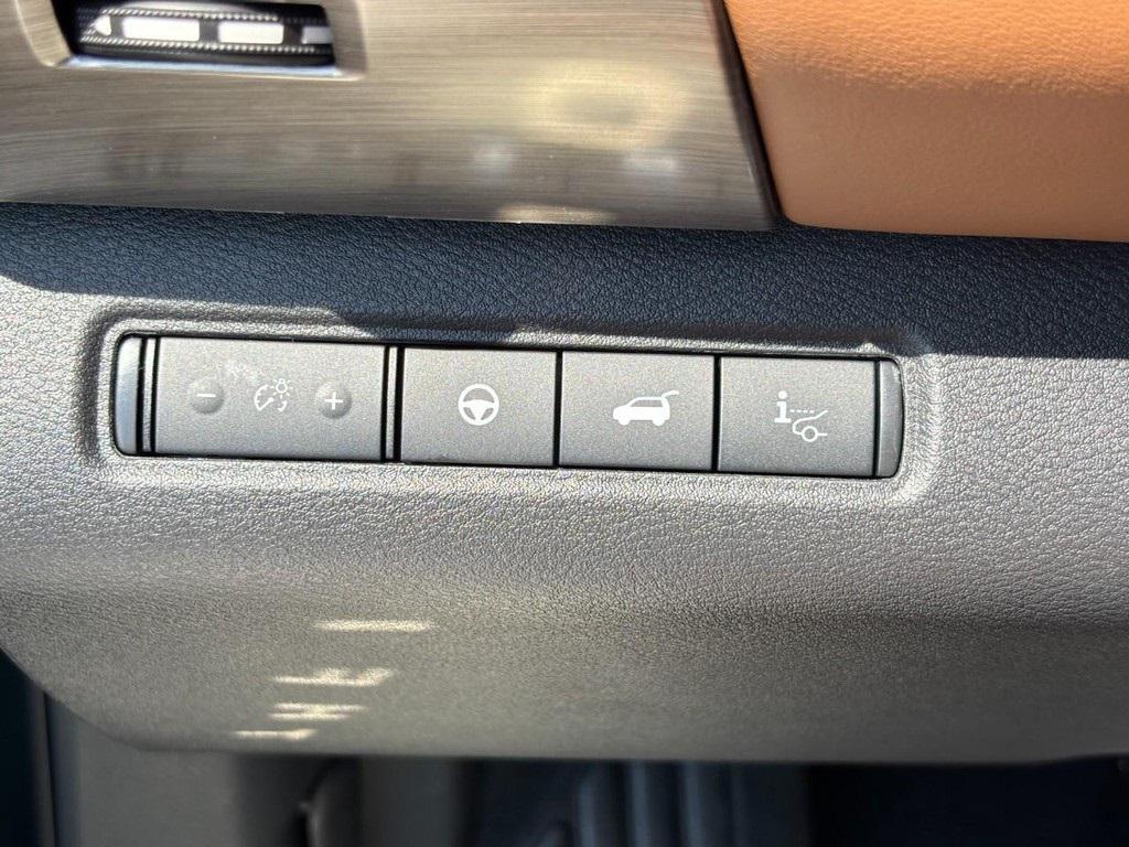new 2025 Nissan Pathfinder car, priced at $50,091