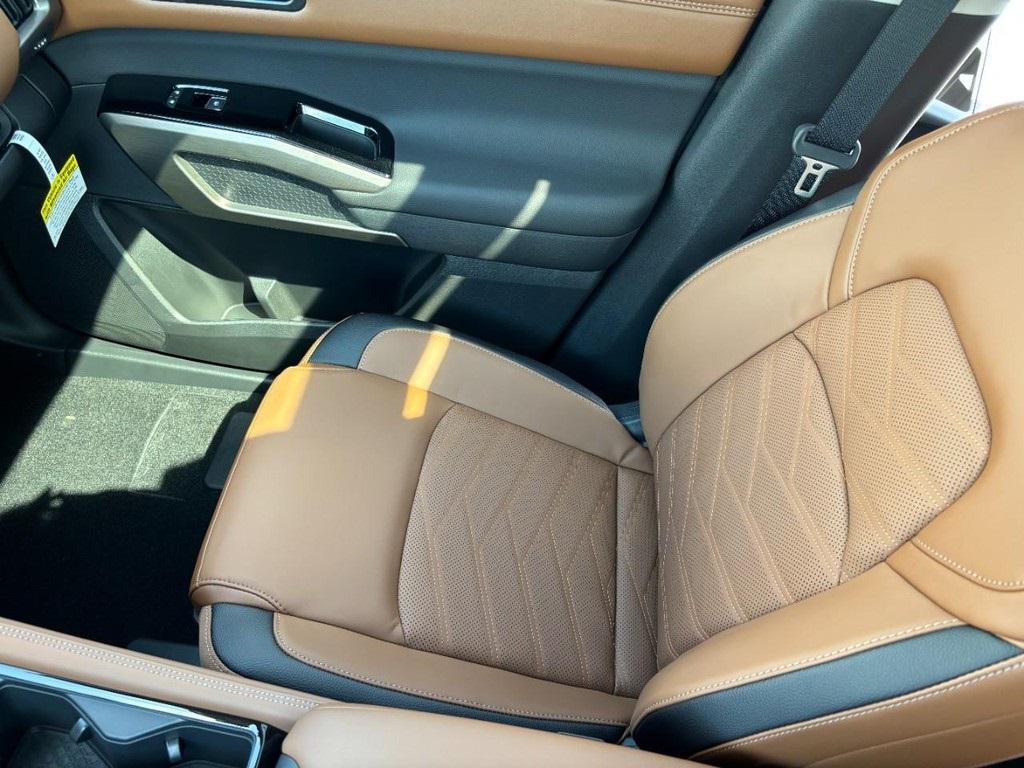 new 2025 Nissan Pathfinder car, priced at $50,091