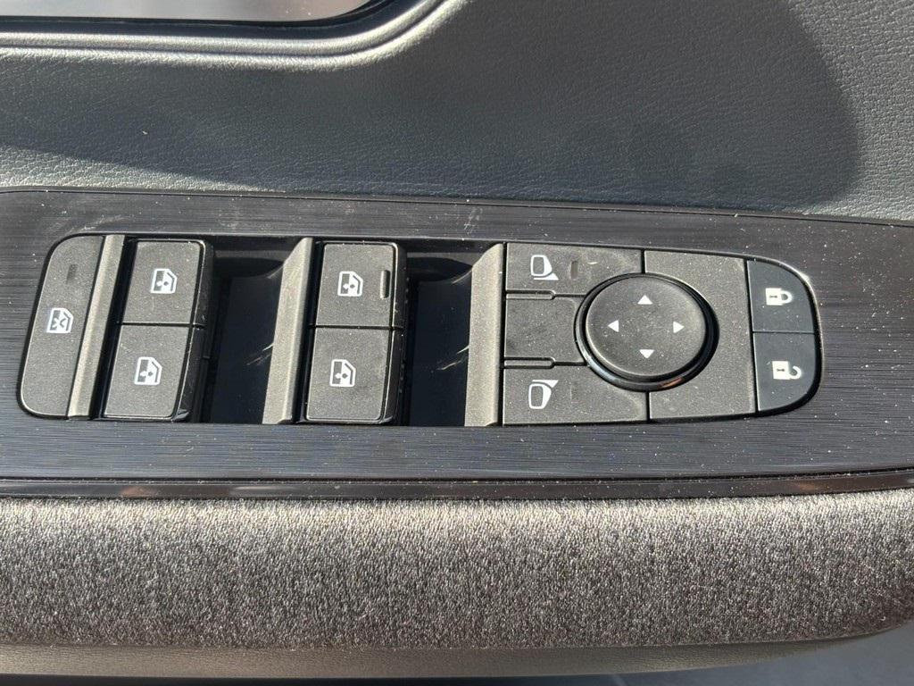 new 2026 Nissan Kicks car, priced at $26,890