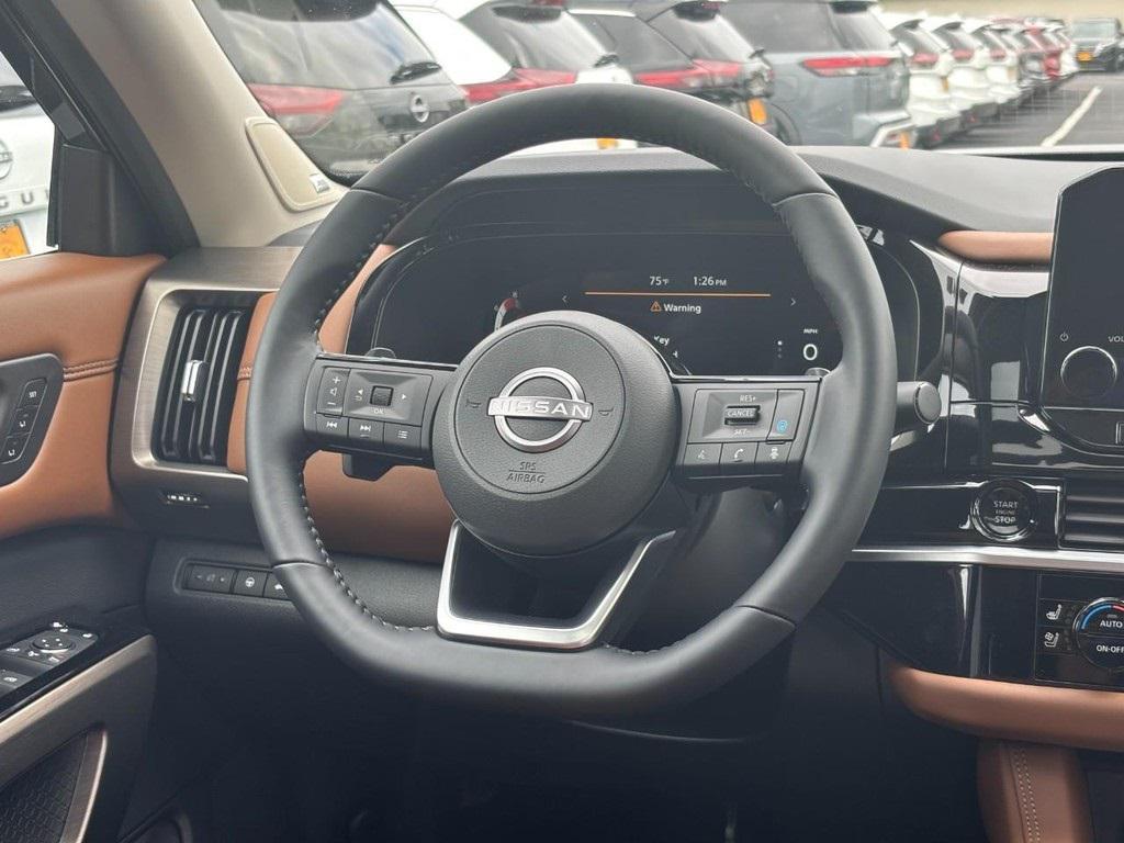 new 2025 Nissan Pathfinder car, priced at $45,310