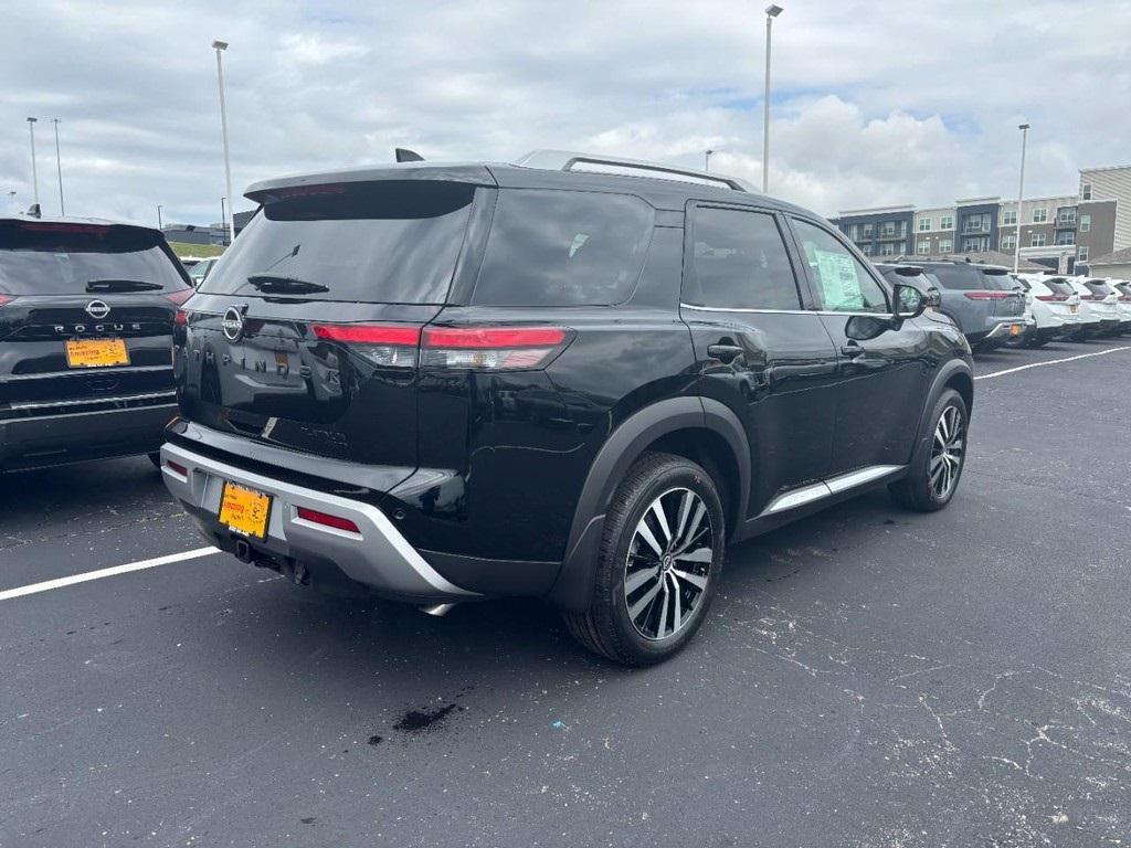 new 2025 Nissan Pathfinder car, priced at $45,310