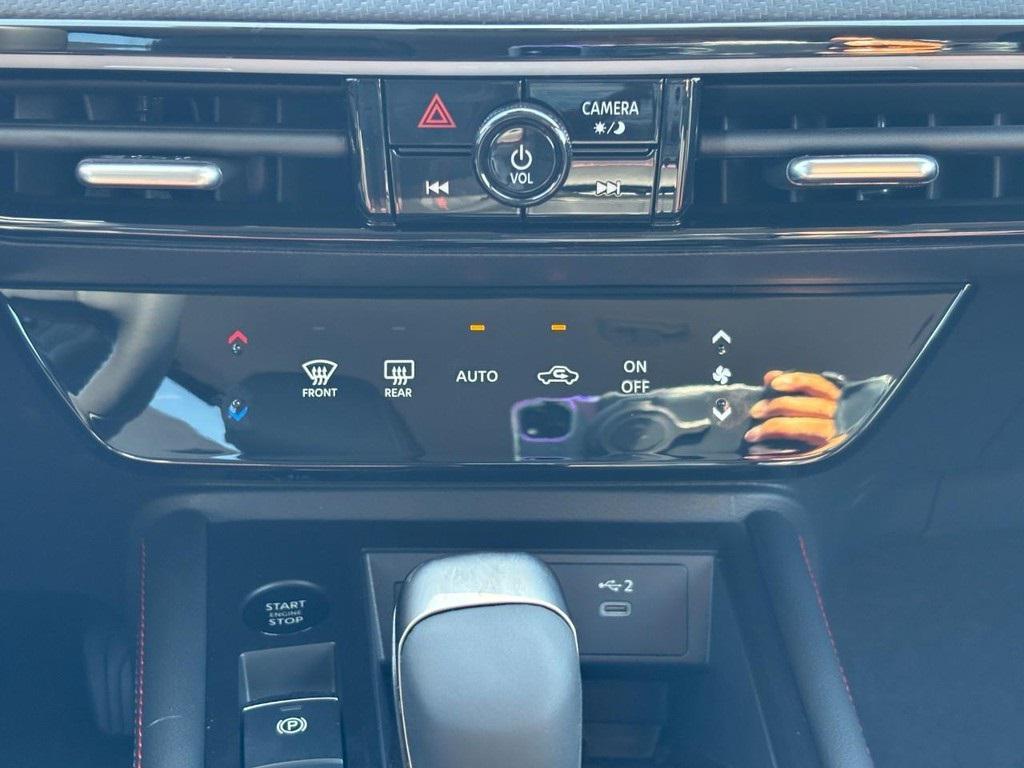 new 2025 Nissan Kicks car, priced at $26,103