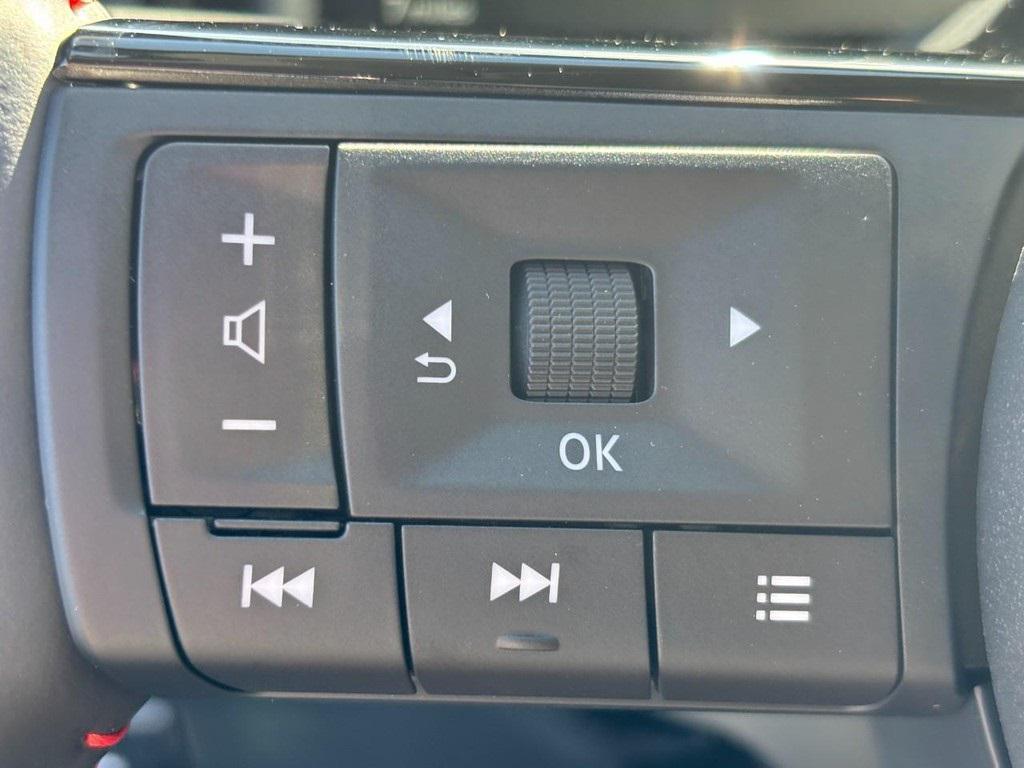 new 2025 Nissan Kicks car, priced at $26,103