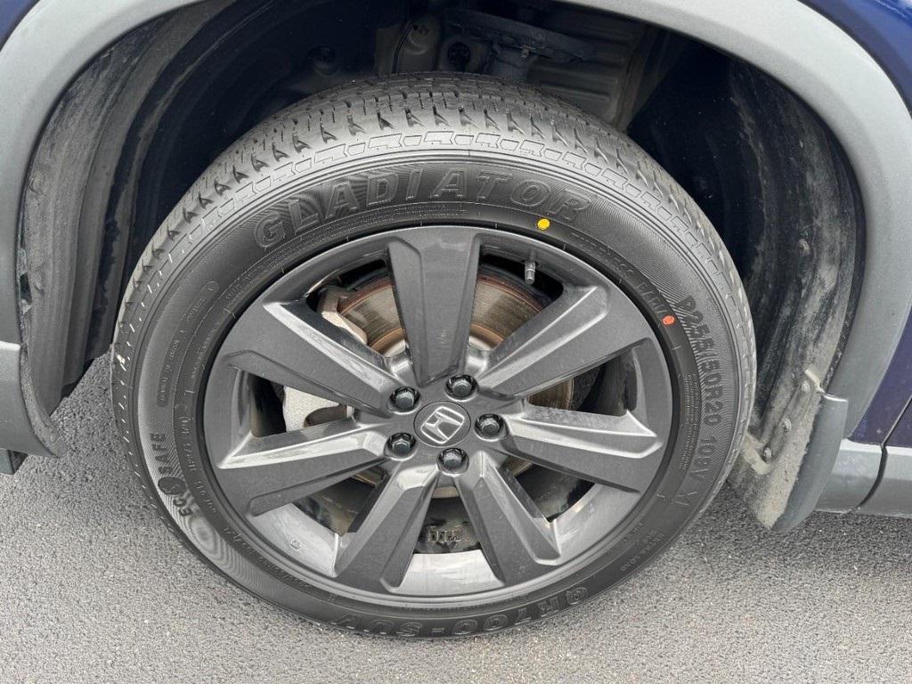 used 2023 Honda Pilot car, priced at $31,997